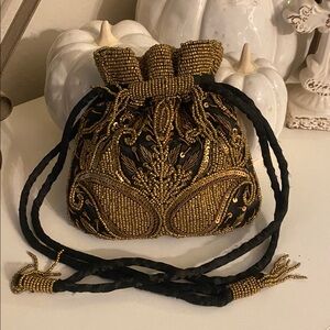 Vintage Bougainvillea beaded purse
